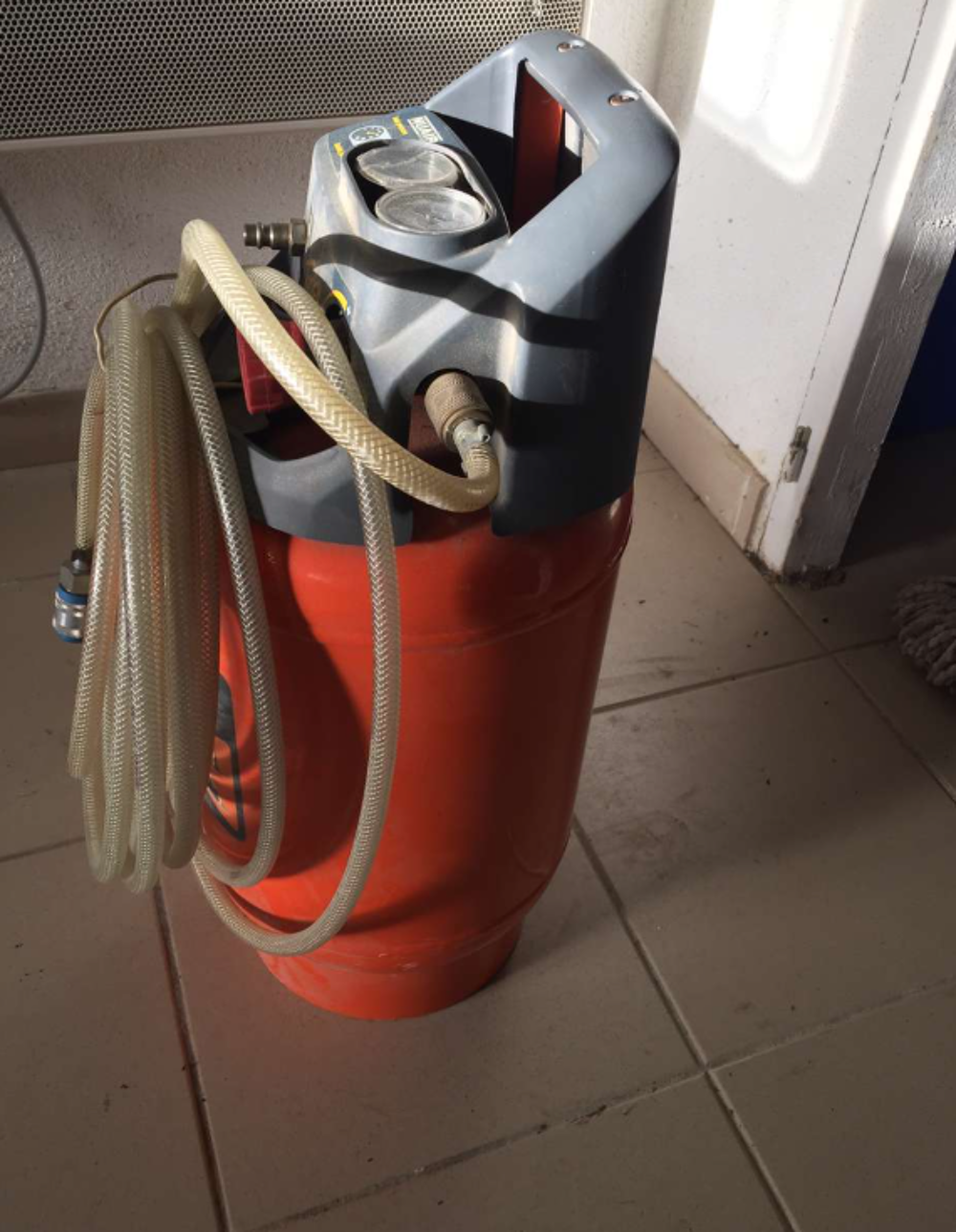 Compresseur d'air avec cuve Bricolage