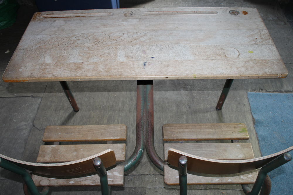 TABLE ECOLIER Meubles