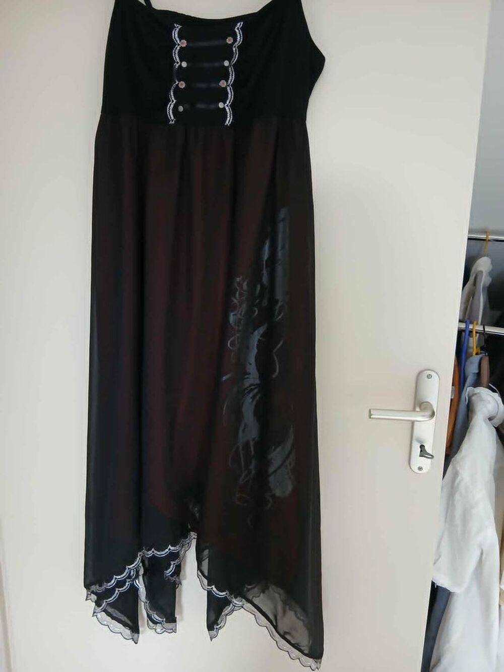  Robe Clara Vitti noire dragon doubl&eacute;e de satin rouge N&deg;1416 Vêtements