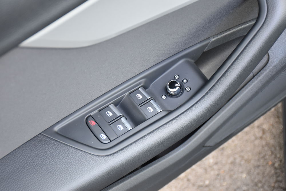 A4 Avant 30 TDI 136 S tronic 7 Design 2021 occasion 56300 Pontivy