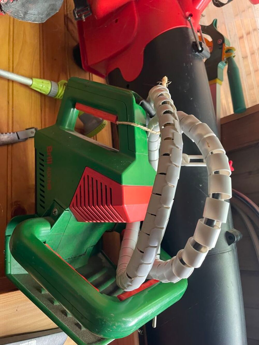 Aspirateur-souffleur feuilles Jardin