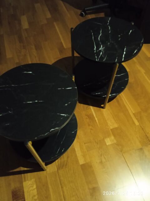 2 tables de chevet 20 Beaufort-en-Vallée (49)