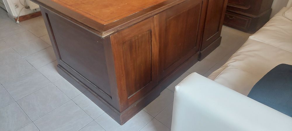 magnifique bureau de grande qualit&eacute; Meubles