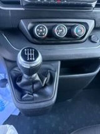 Trafic TRAFIC CA L2H1 3000 KG BLUE DCI 150 CONFORT 2022 occasion 38210 Tullins