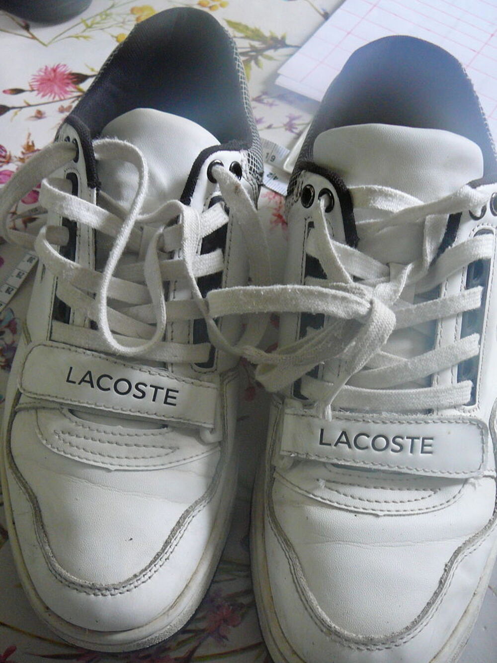 Chaussures Lacoste 42 blanc et noir Chaussures