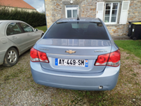 Cruze 2.0 VCDi 150 LT 2009 occasion 50270 Saint-Pierre-d'Arth&eacute;glise
