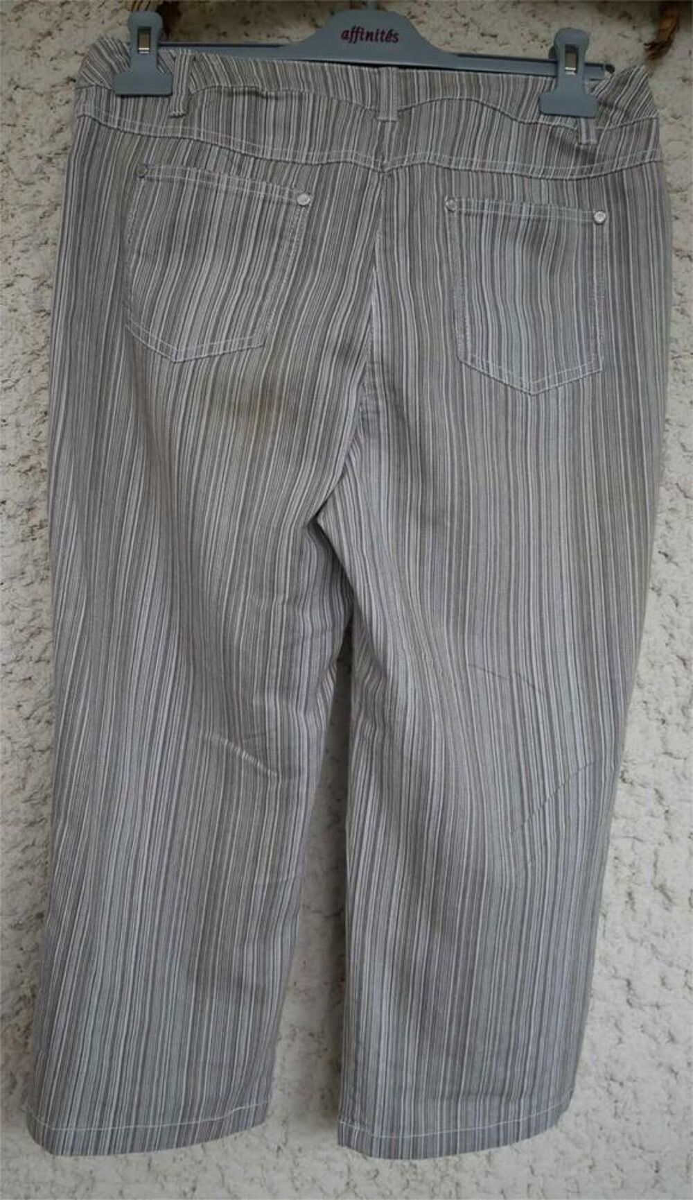 pantacourt femme ray&eacute; Vêtements