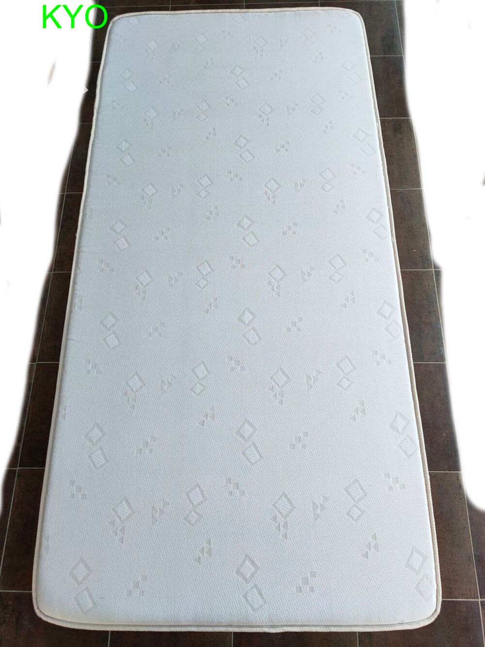 DUNLOPILLO Matelas mousse 90x190cm r&eacute;versible 1 personne Meubles