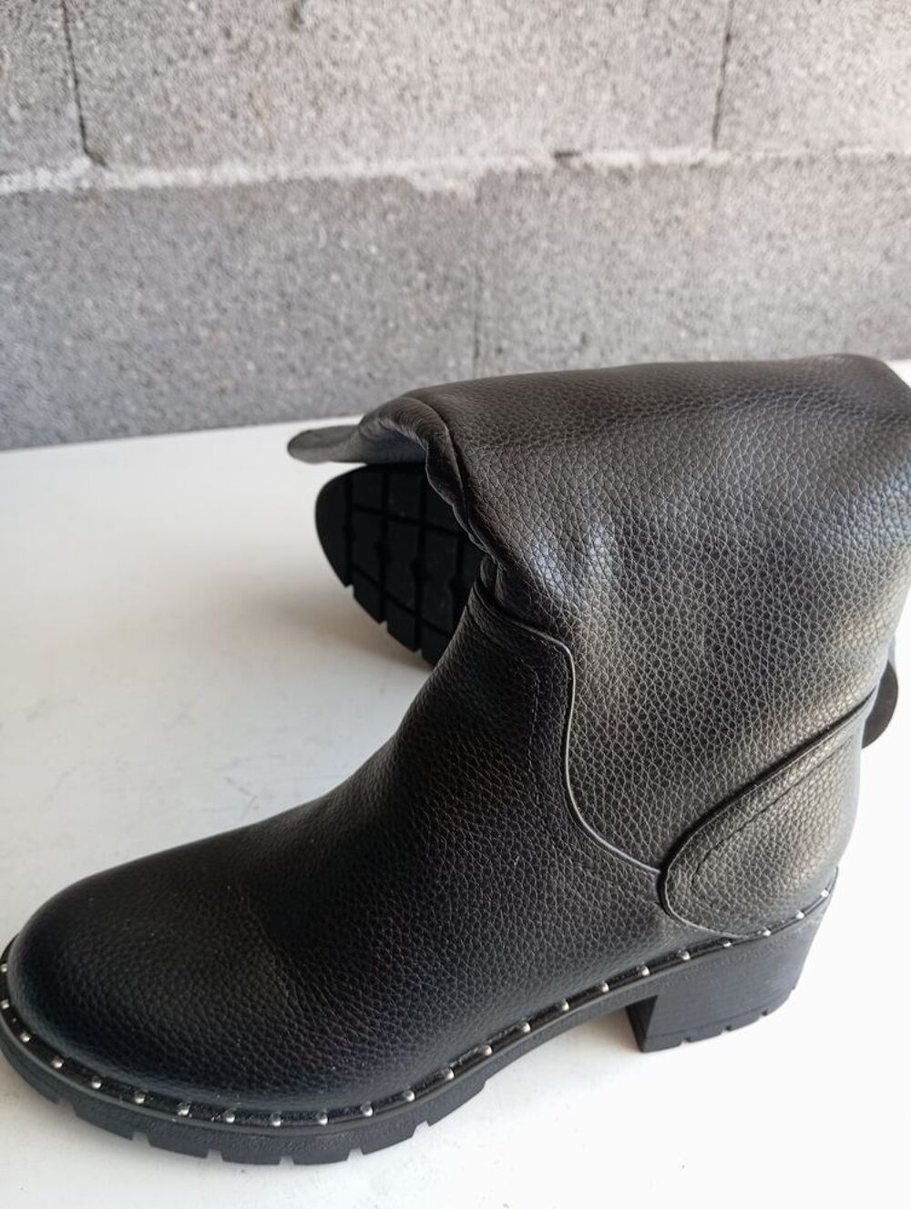 TRES JOLIES BOTTES FEMME P38 Chaussures
