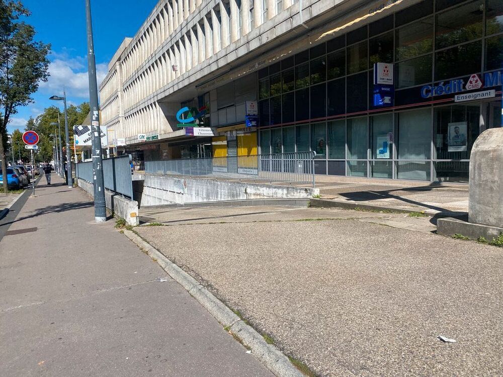 Location Parking/Garage Place de Parking Intérieure Sécurisée Saint-Etienne - Centre-Deux - 42€/ mois Saint-Étienne