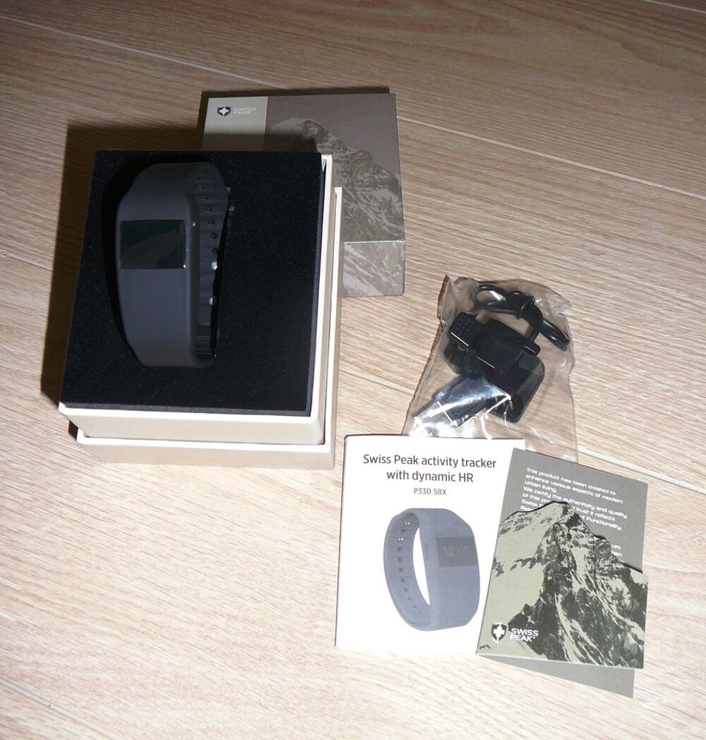 MONTRE CONNECTEE FEMME SWISS PEAK Bijoux et montres