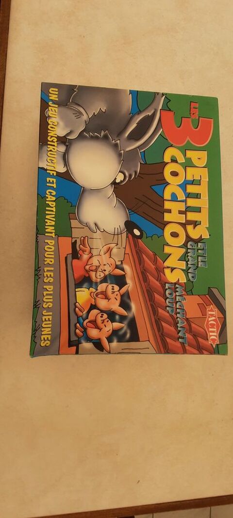 Les trois petits cochons et le grand mchant loup.
12 Hnin-Beaumont (62)