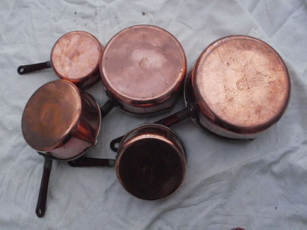 S&eacute;rie de 5 casseroles anciennes cuivre alu, MARQUE DAB Cuisine
