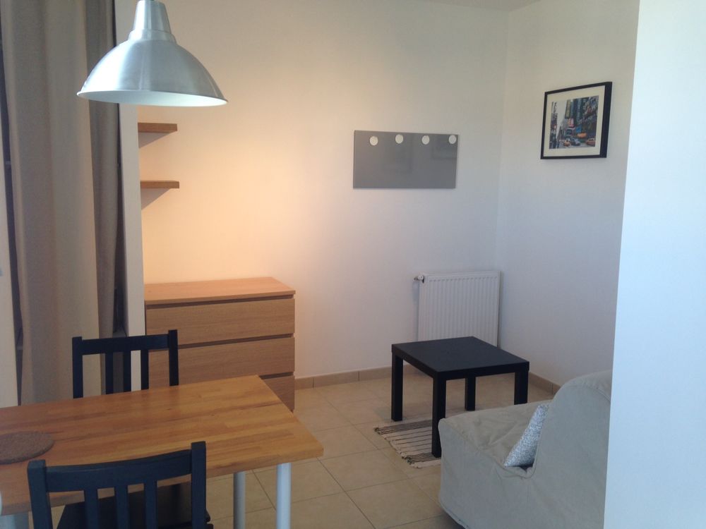 Location Appartement Studio-Meubl: ?'Prix Tout Inclus'' (EDF, Eau, Internet) Niort