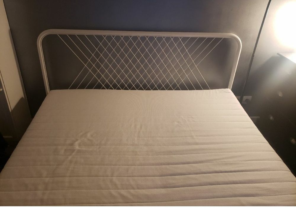 lit Ikea Nesttun 160x200 en acier blanc Meubles