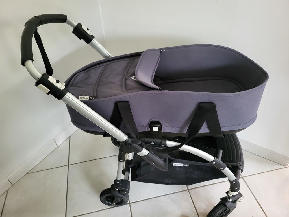 Poussette BUGABOO Bee 5 + nacelle + cosy/si&egrave;ge auto + .... Puériculture