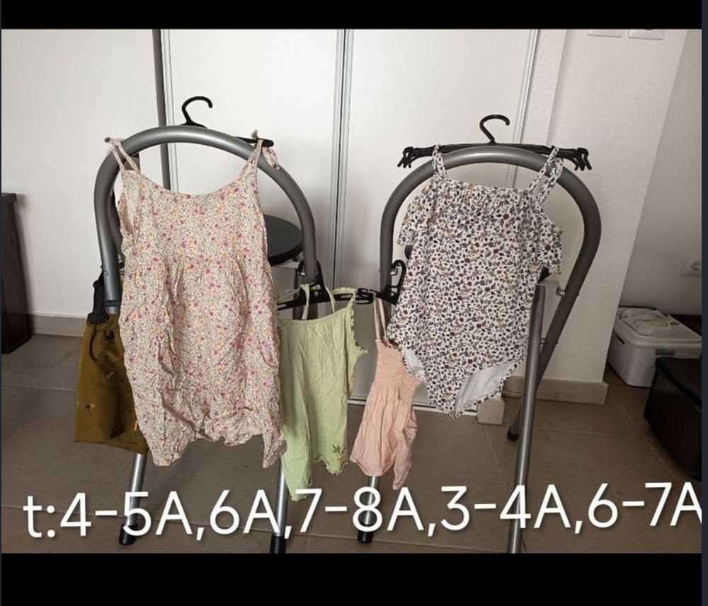 ?Lot de v&ecirc;tements enfants mixte fille/gar&ccedil;on . Vêtements
