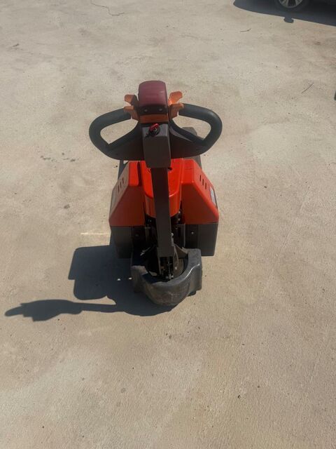 transpalette &eacute;lectrique 1500kg 700 89116 Cudot