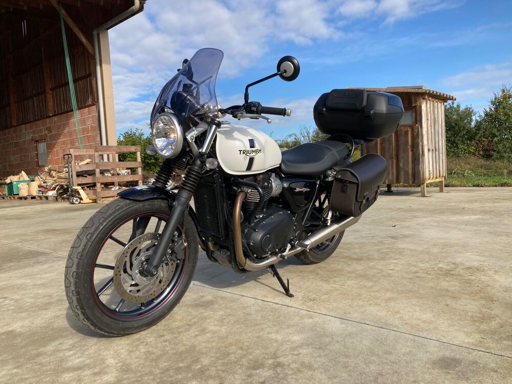 TRIUMPH 2019 occasion 32130 Labastide-Sav&egrave;s