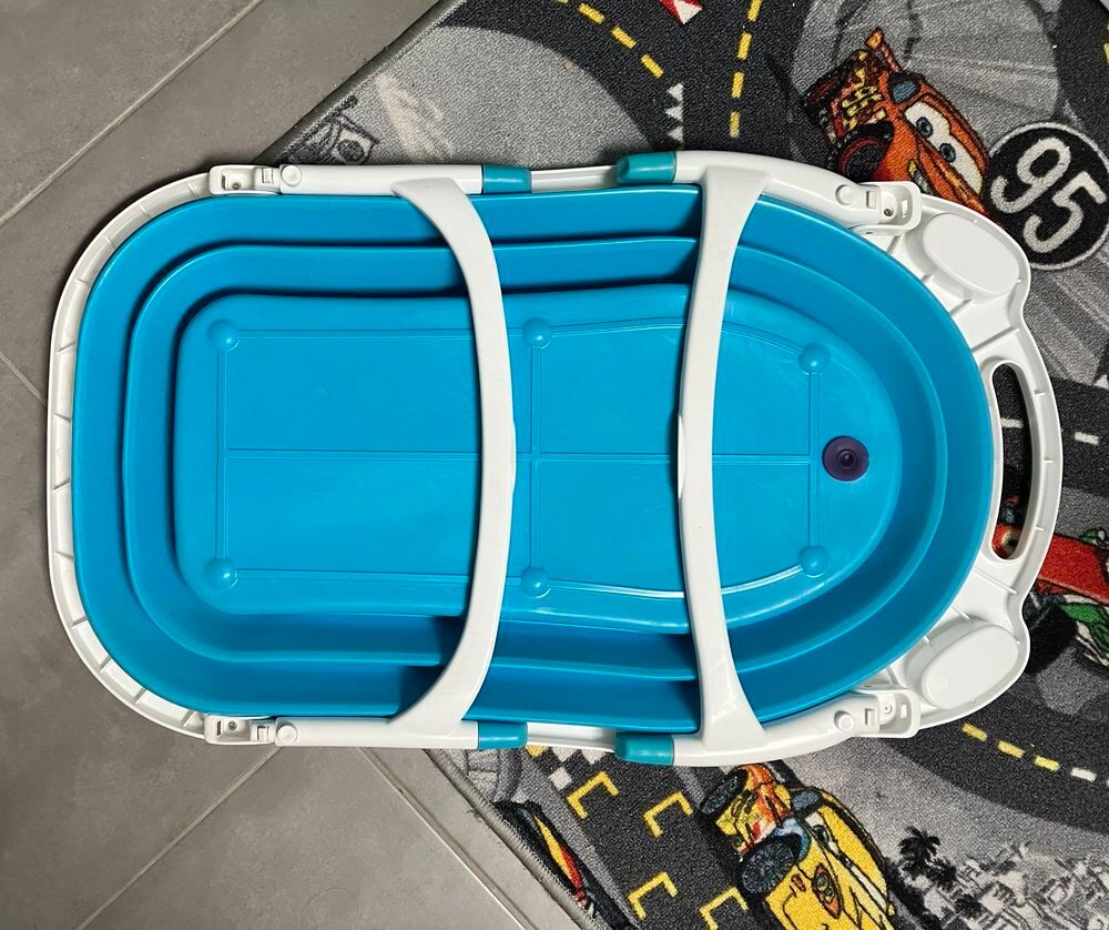 baignoire b&eacute;b&eacute; pliante Pu�riculture