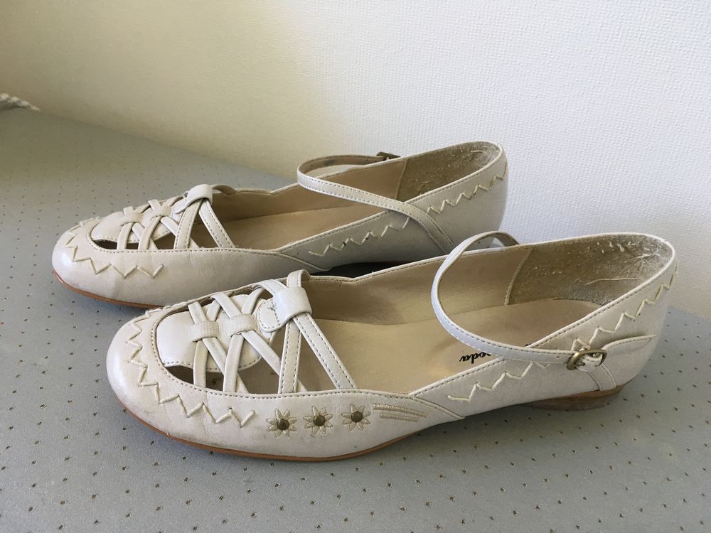 Chaussures beige Maroquinerie