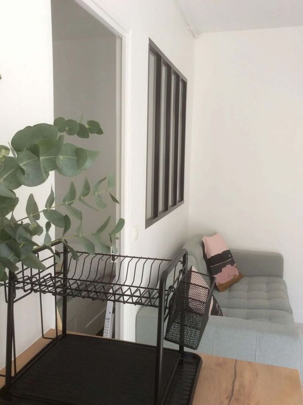 Vente Appartement F2 rénové, charmante copropriété Paris 18