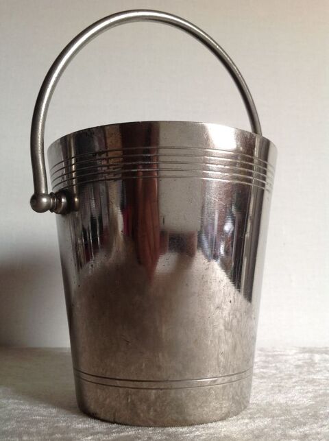 SEAU � GLACE EN M�TAL Envoi Possible
9 Tr�gunc (29)