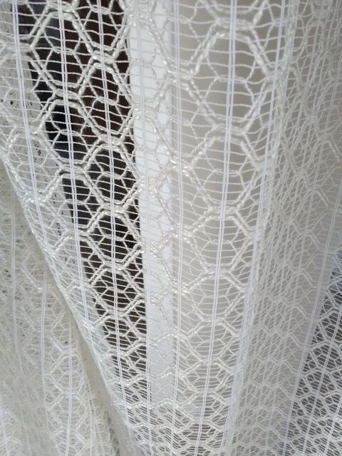 RIDEAU SUR RUFLETTE 215H*150l blanc    15� 15 M�con (71)