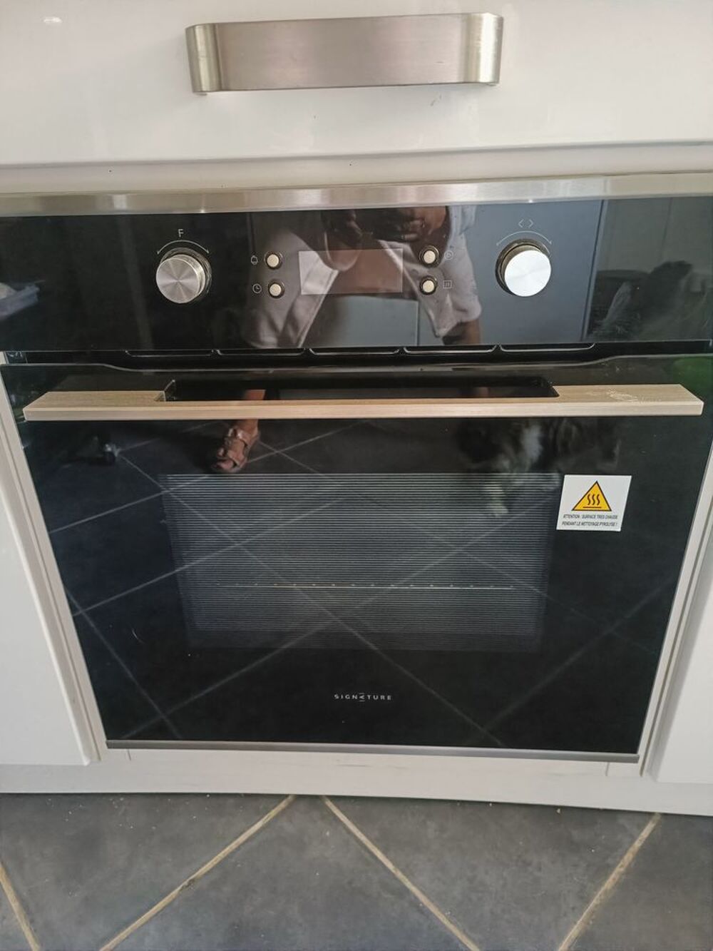 Four encastrable Electroménager
