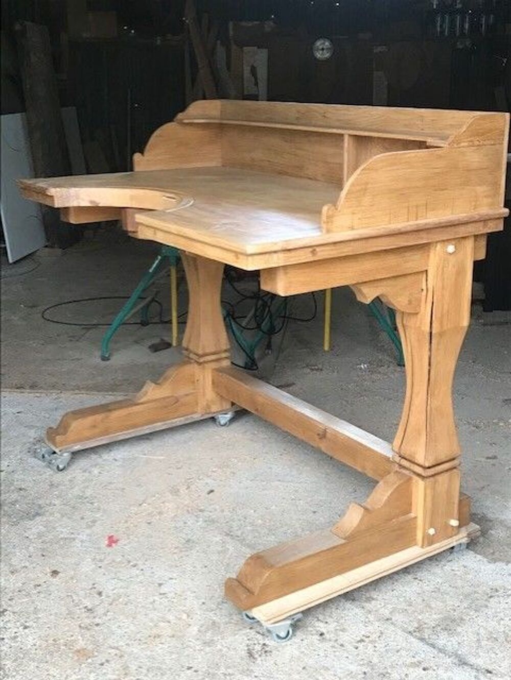 Etabli de bijoutier Meubles