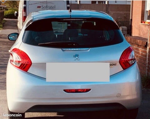 Peugeot 208 1.6 e-HDi 92ch BVM5 Allure