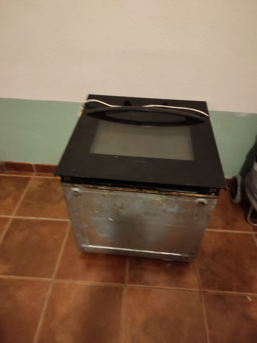 Donne pour pi&egrave;ce et metal Electroménager