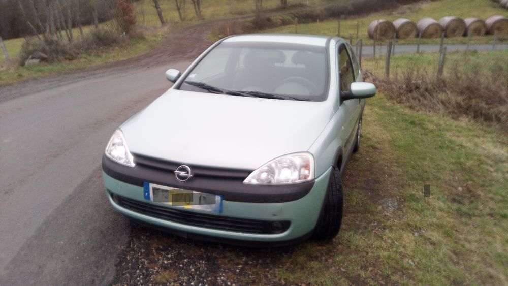Corsa 1.4i 16V El&eacute;gance 2002 occasion 43000 Polignac