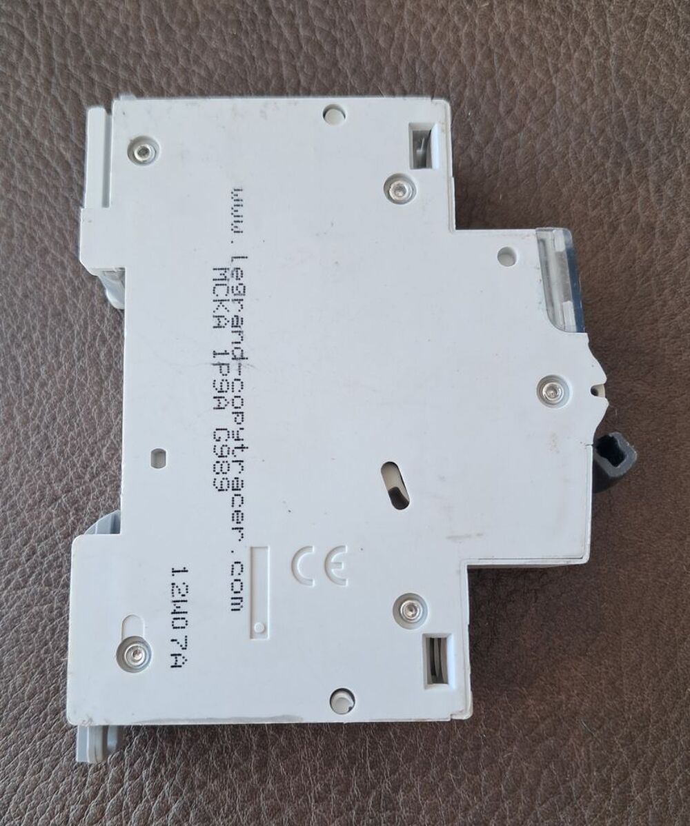 ce disjoncteur Legrand C16 (16 A) Bricolage