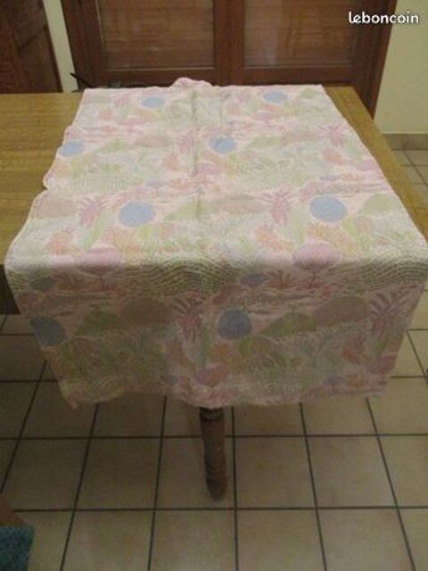 Un rideau tres epais feuillage divers ou morceau de tissus 1 7 M�rignies (59)