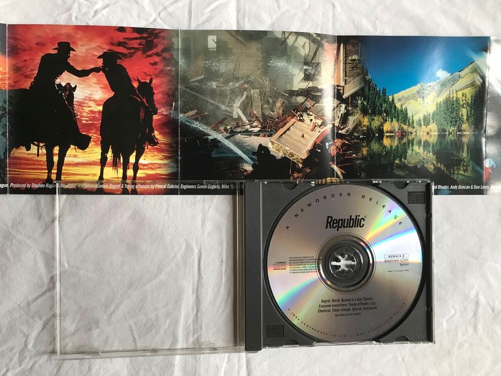 CD NewOrder Republic CD et vinyles