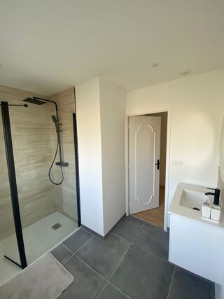  Maison  louer 9 pices 139 m