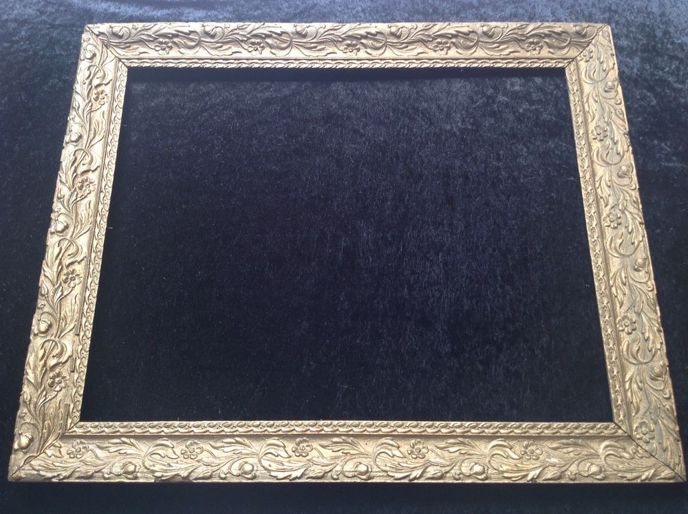 CADRE ANCIEN EN BOIS DORE? DE 60 x 49,2 cm Envoi Possible
Décoration