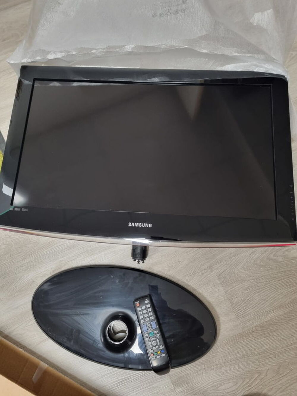 tv samsung 32 pouces Photos/Video/TV