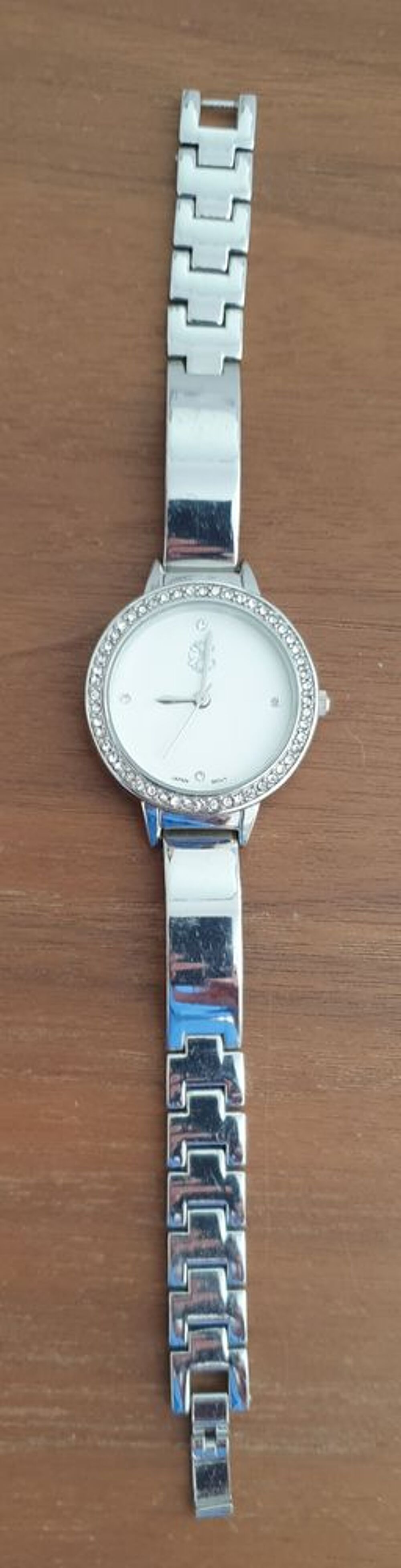 Montre ferme Bijoux et montres