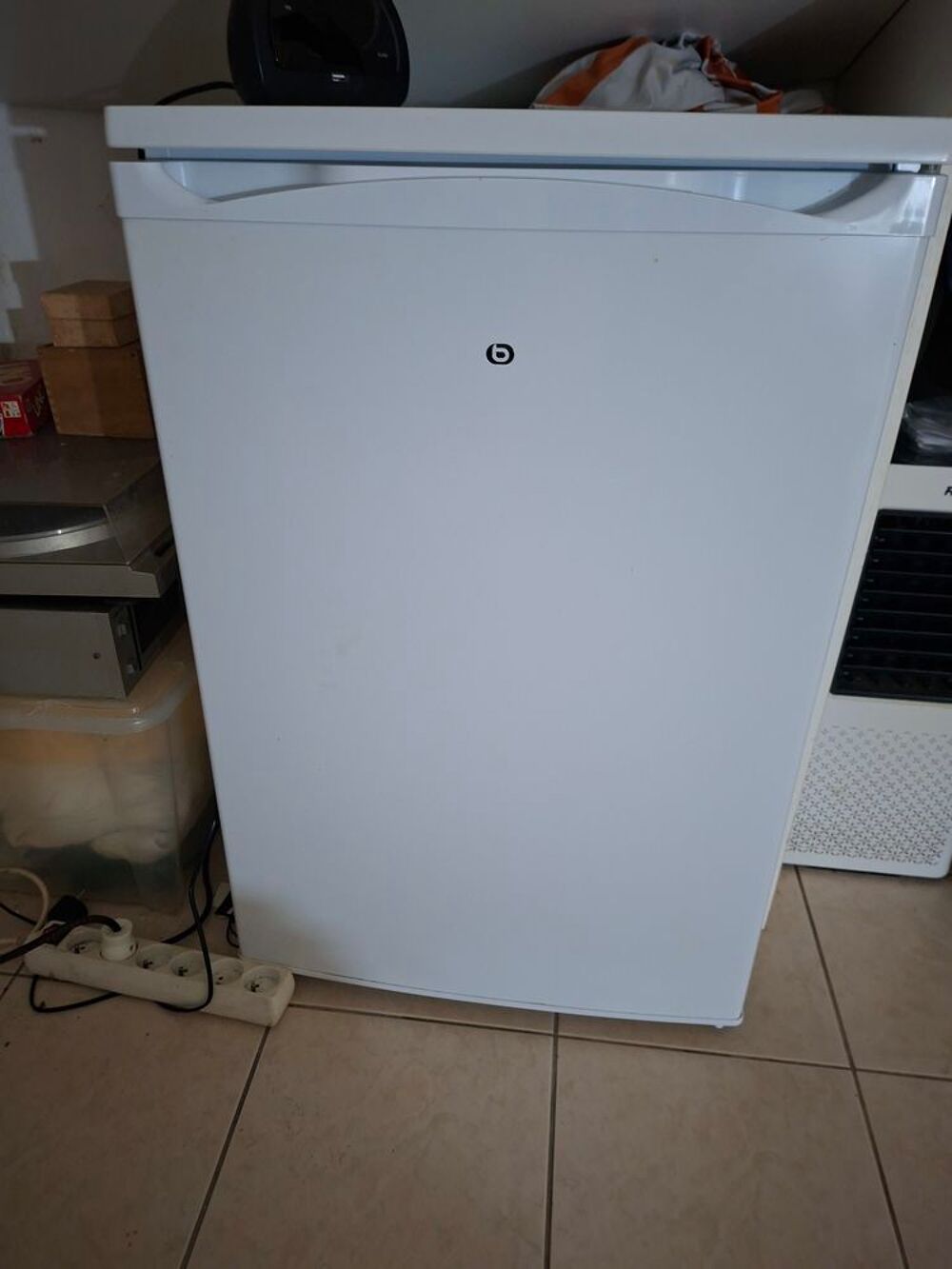 REFRIGERATEUR-COGELATEUR Electroménager