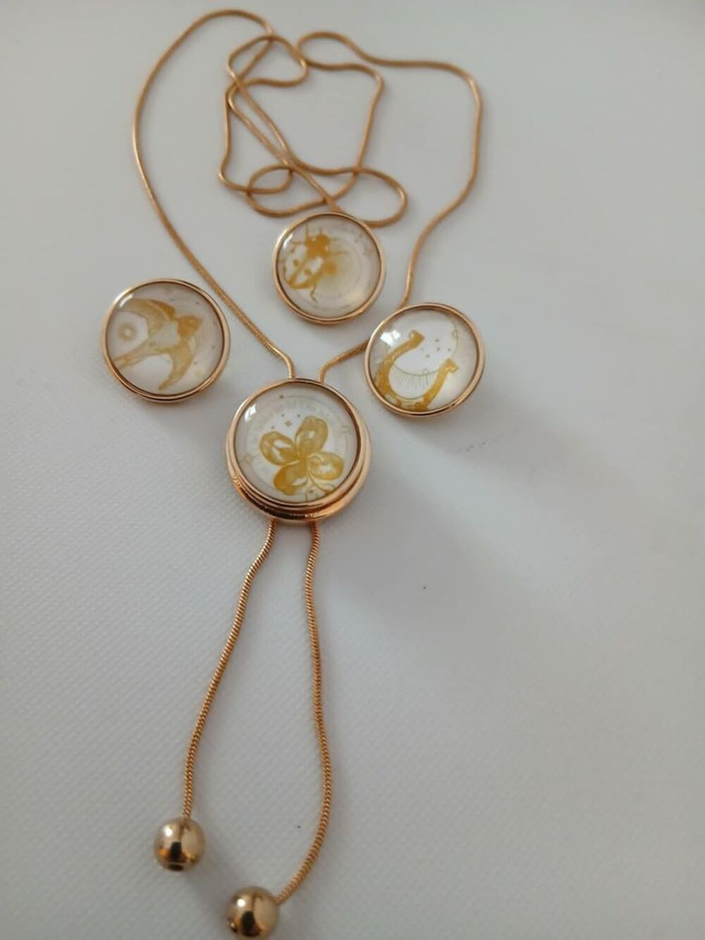  Sautoir porte bonheur 4 boutons interchangeables N&deg;1414 Bijoux et montres
