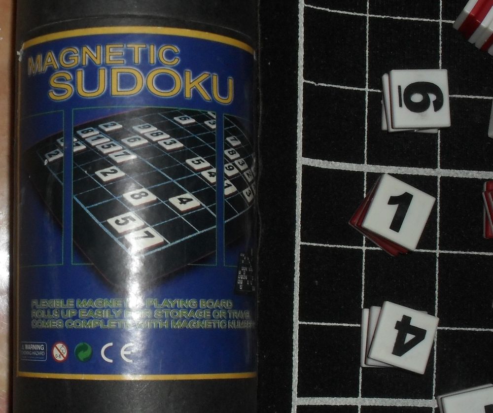 Jeu de soci&eacute;t&eacute; Sudoku magn&eacute;tique pr&eacute;sent&eacute; en tube cartonn&eacute;. Jeux / jouets