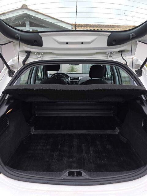 Peugeot 208 +hdi+soci&eacute;t&eacute;