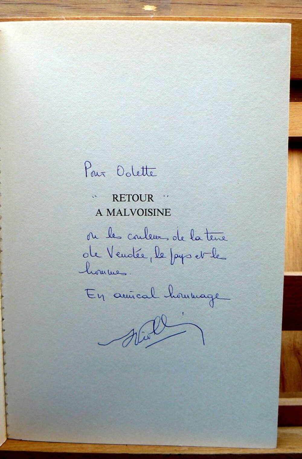 Retour &agrave; Malvoisine d&eacute;dicac&eacute; par Yves VIOLLIER - 1979 Livres et BD