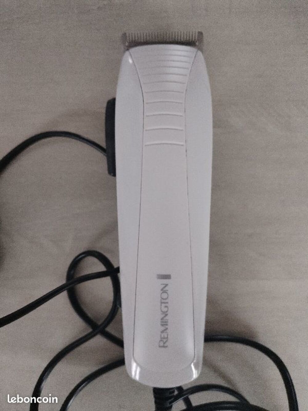 Tondeuse cheveux homme d&eacute;grad&eacute;e en parfait &eacute;tat de fonction Electroménager