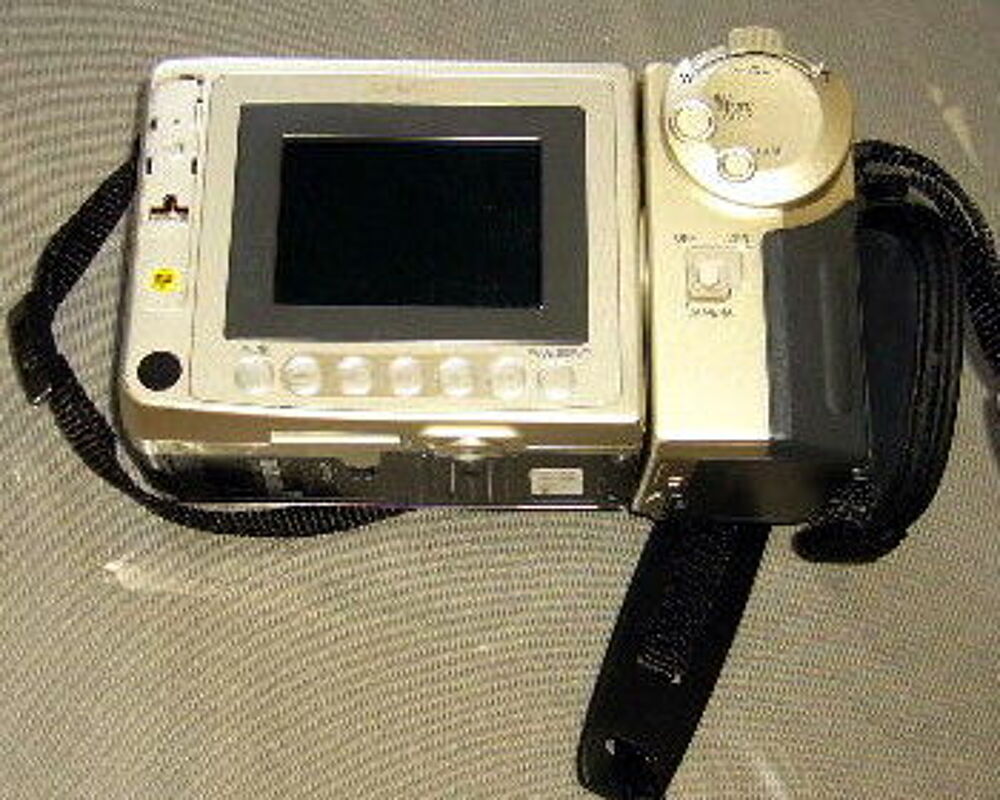 Camescope Sharp 8mm VL-E630H a reparer Photos/Video/TV