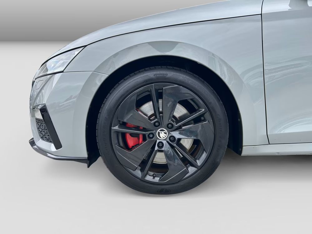 Octavia Combi 2.0 TSI 245 ch DSG7 RS 2021 occasion 38440 Saint-Jean-de-Bournay