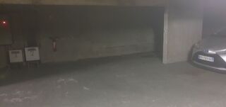  Parking / Garage à louer 10 m²
