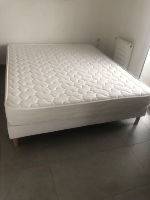 ENSEMBLE MATELAS SOMMIER 160x200 QUASI NEUF 0 Nantes (44)